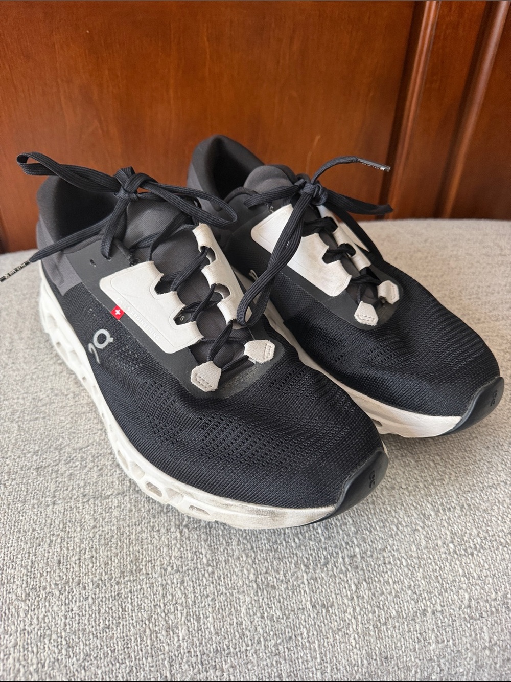 On Running Men's Cloudmonster Shoes - Black/White - Picture 6 of 6